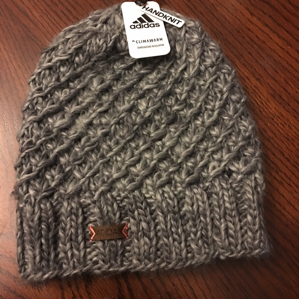 🆕 Women’s Adidas ClimaWarm Beanie